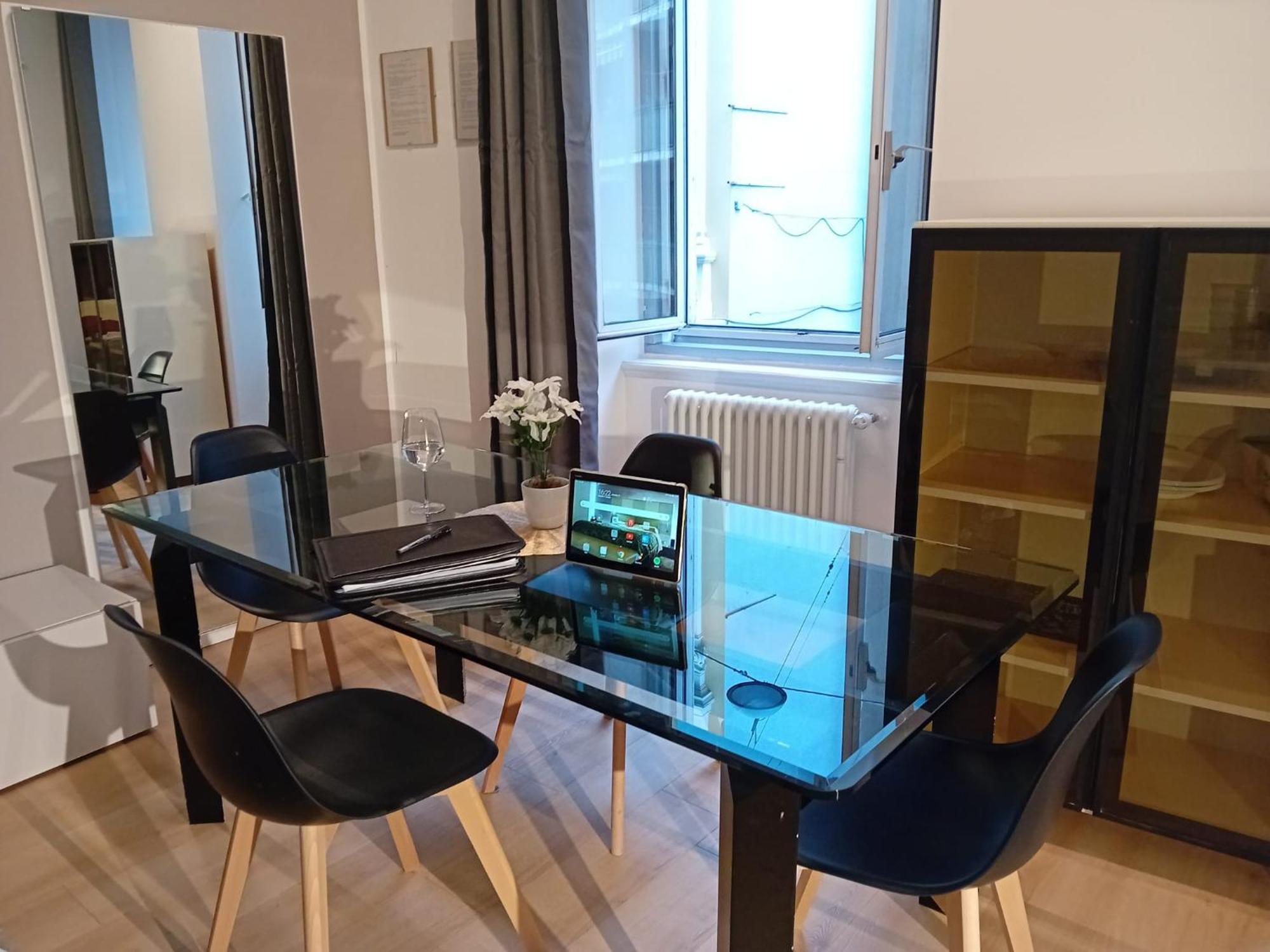 Snapstay Luxury Apartments In Centro A Trieste Exterior foto